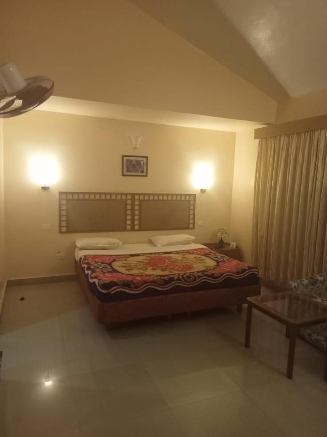 La Gabriell Beach Inn Calangute Exterior foto